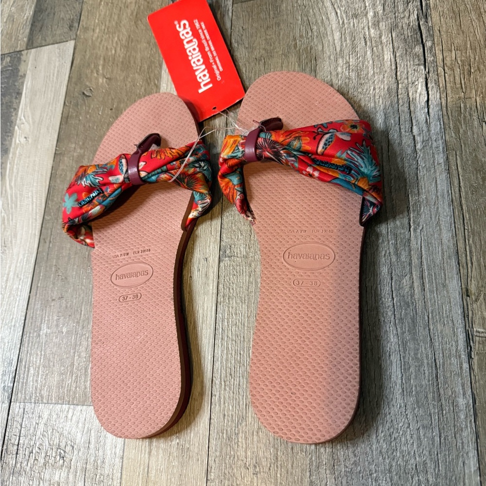Havaianas Red and Pink Floral Flip Flops